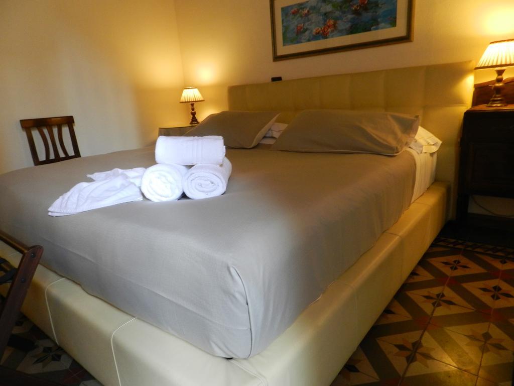B&B La Vecchia Palma カターニア エクステリア 写真