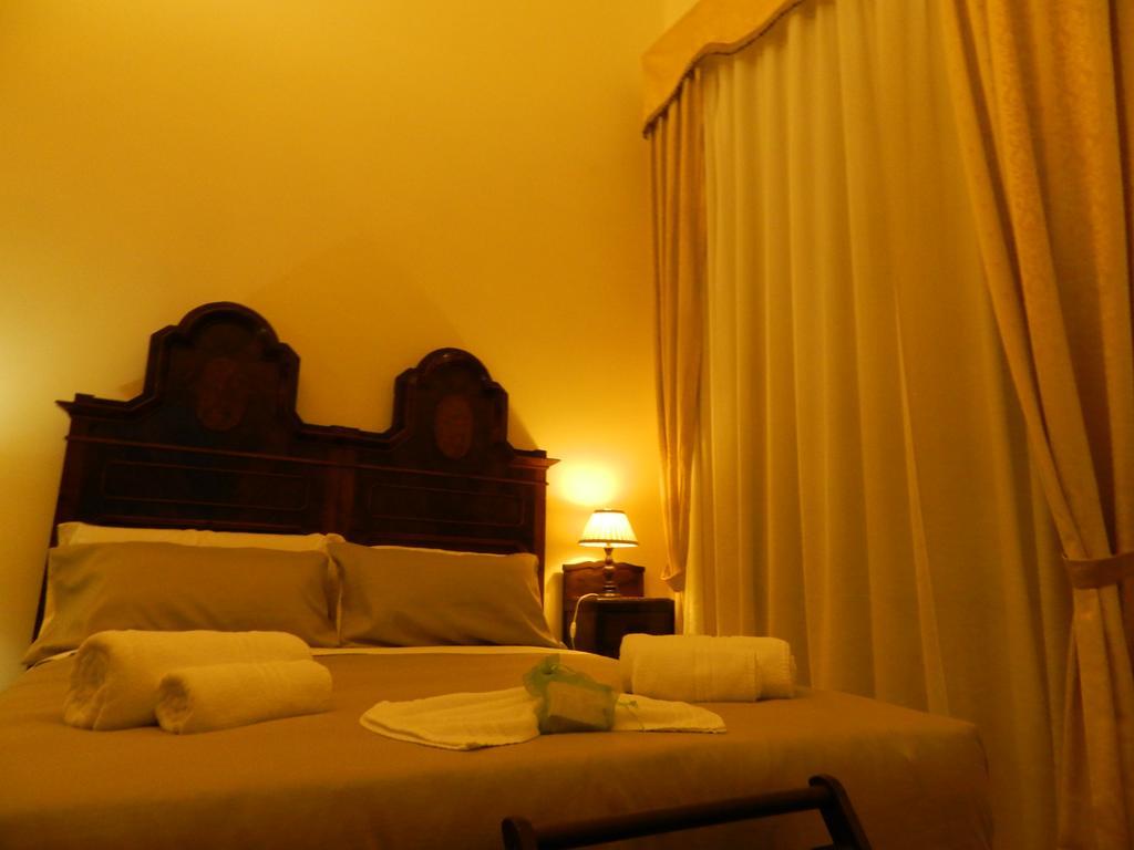 B&B La Vecchia Palma カターニア エクステリア 写真